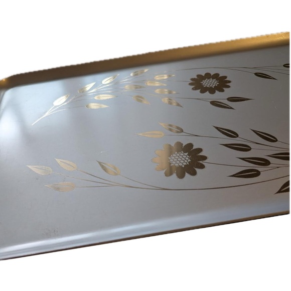 WJ Hughes silver toned vintage serving tray etched with cornflower pattern - Picture 2 of 8